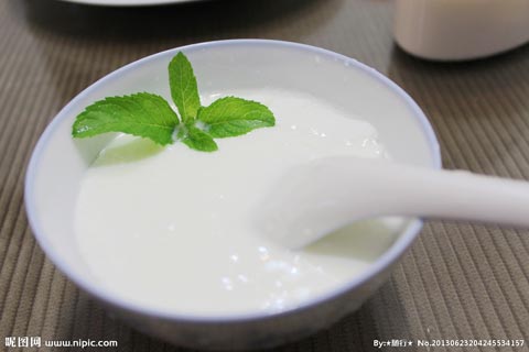 酸奶（图片来源于昵图网）