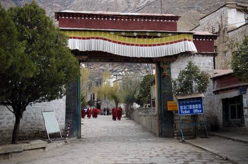 西藏拉萨色拉寺