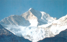 西藏日喀则马卡鲁峰